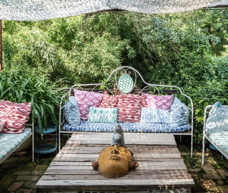 Zitje op ontbijtterras