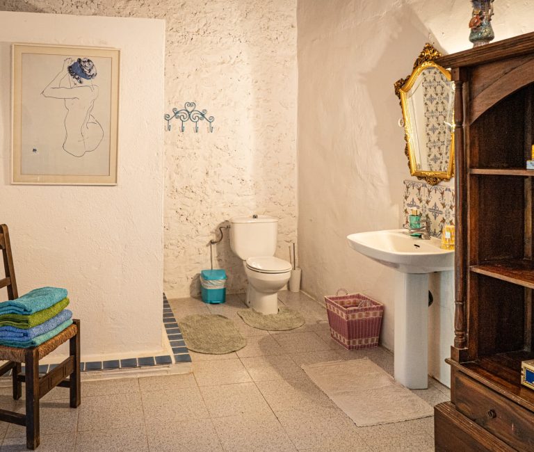 Badkamer Zigeunerin en Blauwe Spiegel