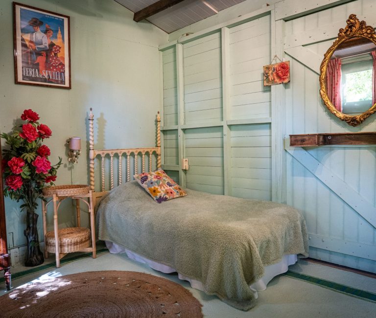 Groene stal in Can Portell tuin