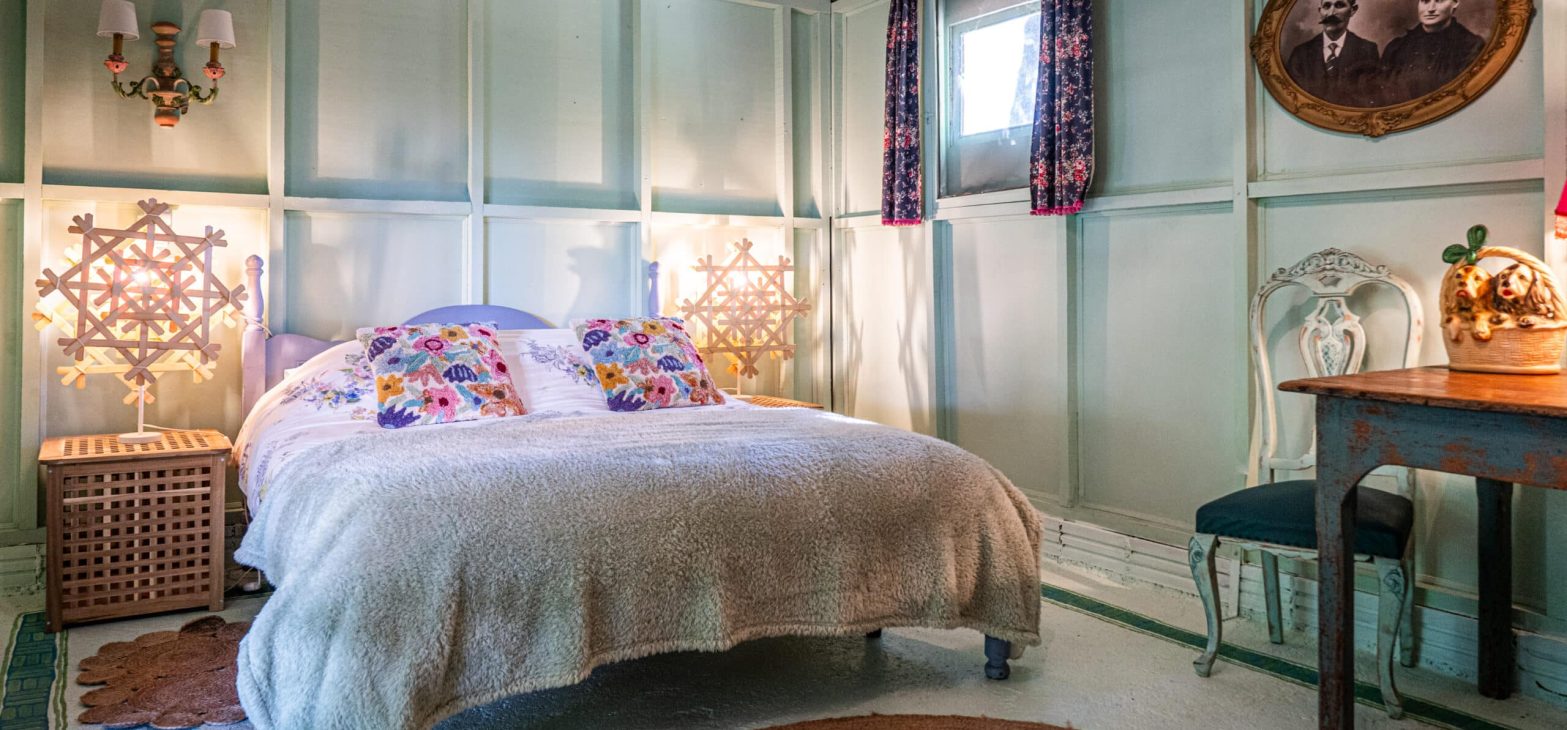 Groene stal in Can Portell tuin